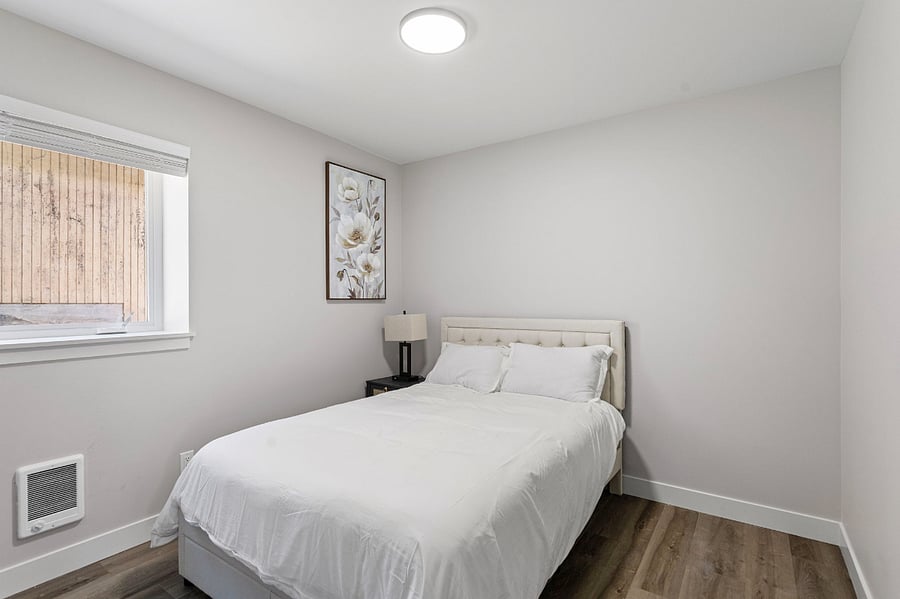 Furnished Finder property 859481_1 photo 17
