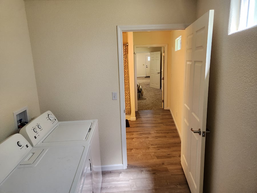 Furnished Finder property 859508_2 photo 13