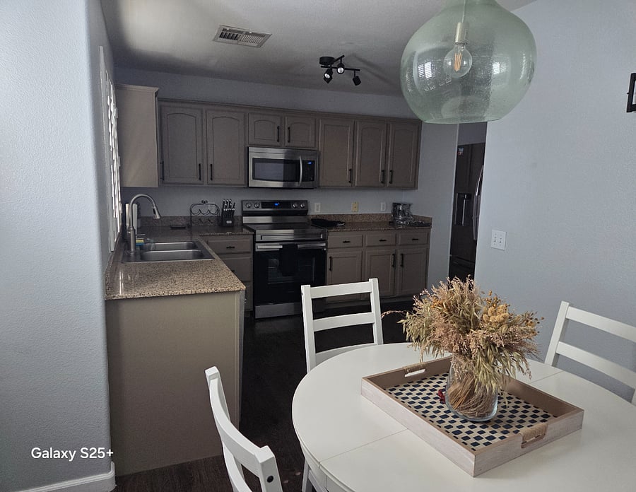 Furnished Finder property 859597_1 photo 5