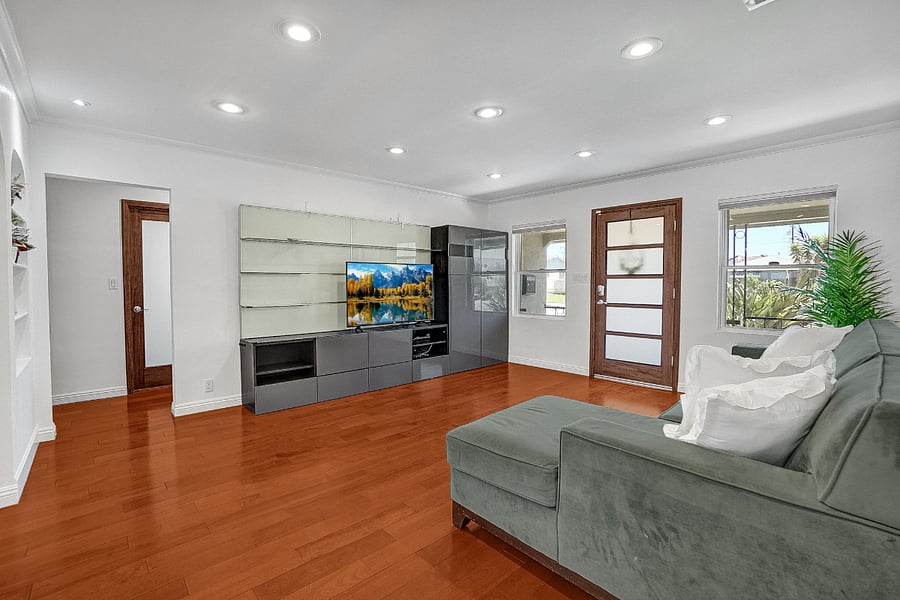 Furnished Finder property 859601_1 photo 4