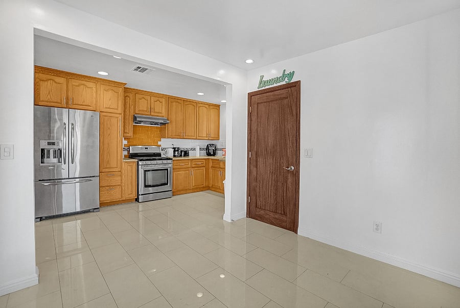Furnished Finder property 859601_1 photo 11