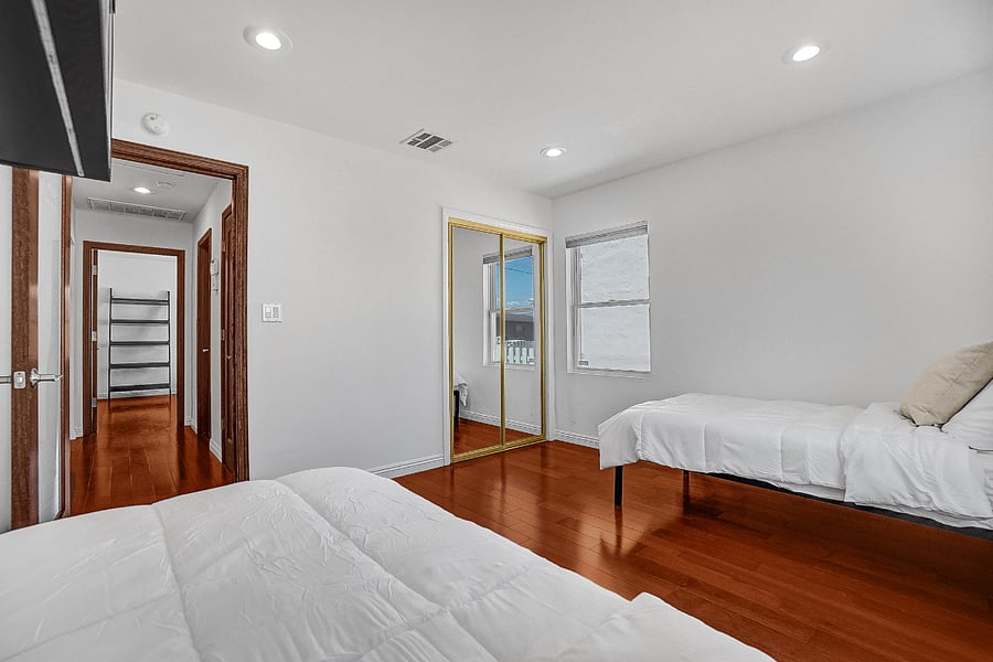Furnished Finder property 859601_1 photo 20
