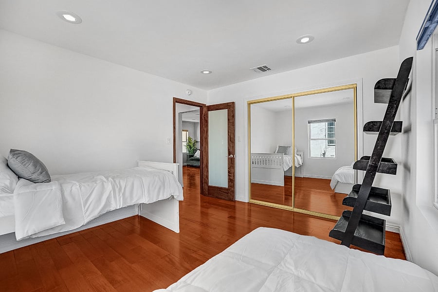 Furnished Finder property 859601_1 photo 24
