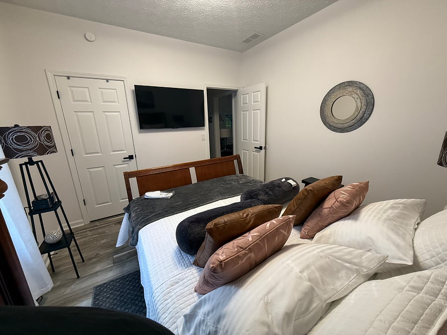Furnished Finder property 859603_1 photo 23