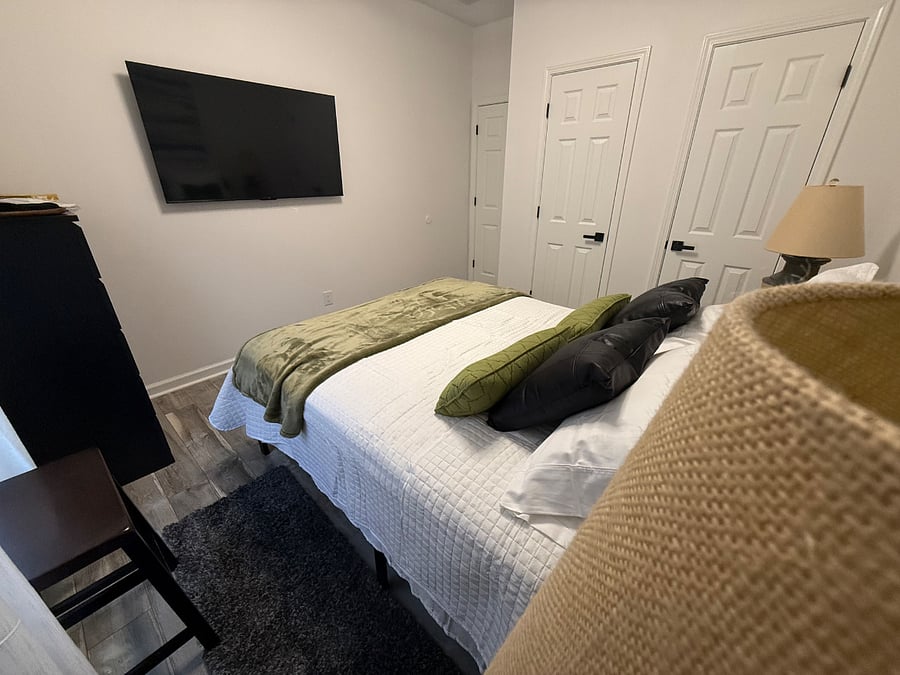 Furnished Finder property 859603_1 photo 28