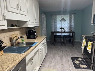 Furnished Finder property 859655_1 photo 9