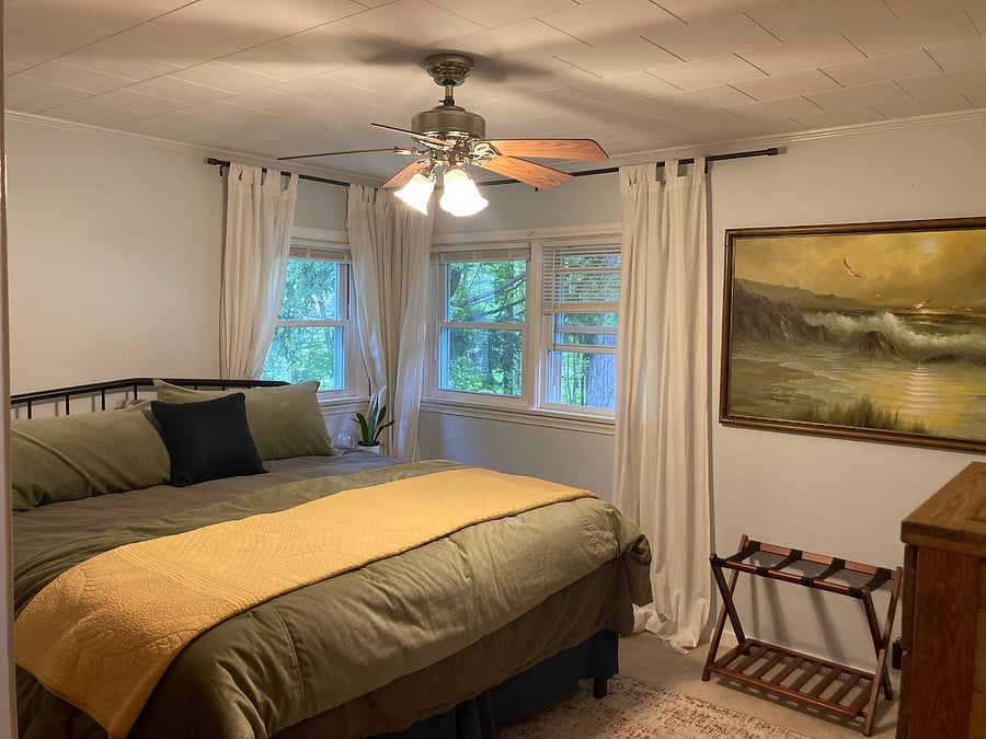 2nd bedroom