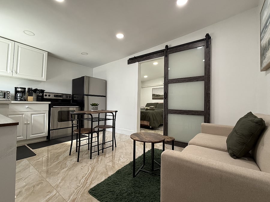 Furnished Finder property 859853_1 photo 3