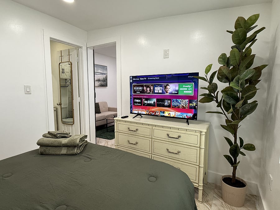 Furnished Finder property 859853_1 photo 11