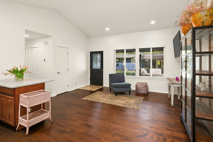 Furnished Finder property 859889_1 photo 3