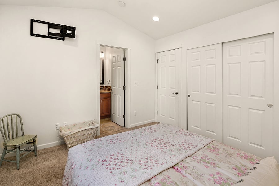 Furnished Finder property 859889_1 photo 9