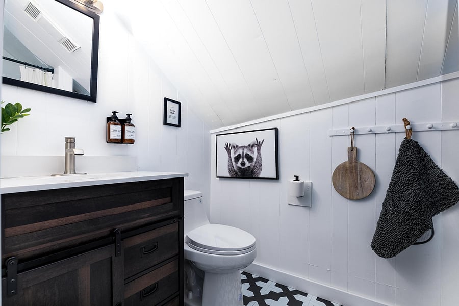 NATIONAL Bathroom
