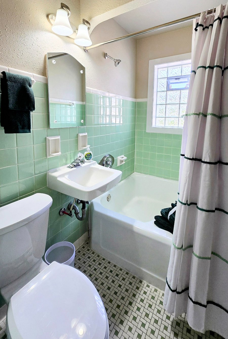 Furnished Finder property 859993_1 photo 14