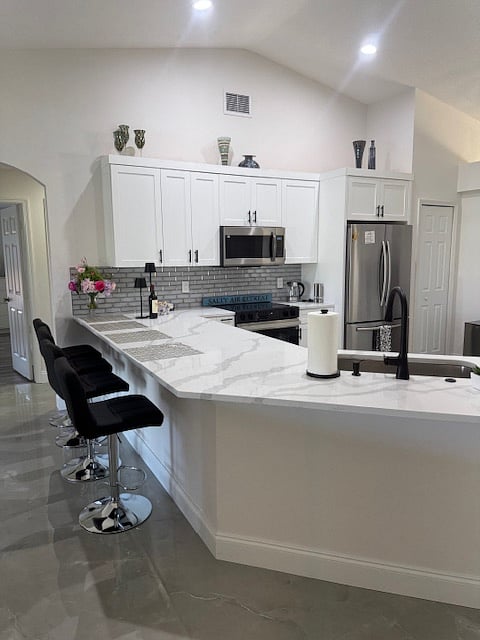 Furnished Finder property 860021_1 photo 9
