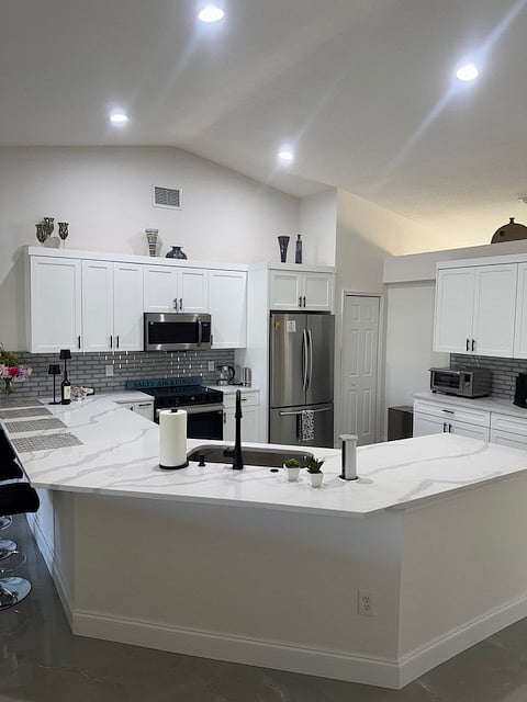 Furnished Finder property 860021_1 photo 10