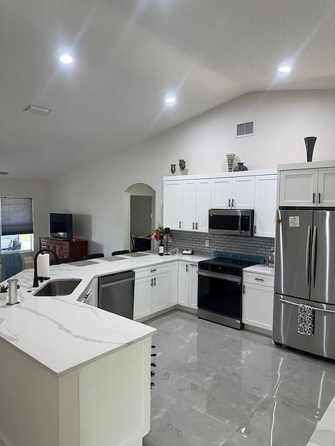 Furnished Finder property 860021_1 photo 8