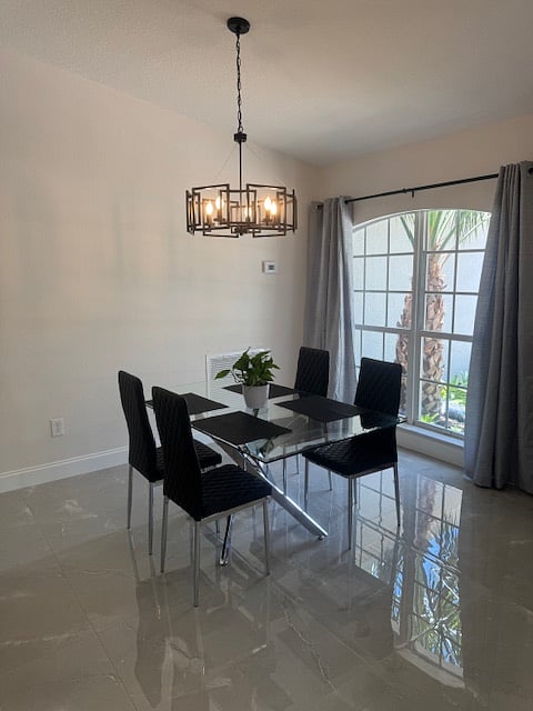 Furnished Finder property 860021_1 photo 5