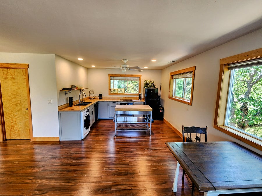 Furnished Finder property 860028_1 photo 12