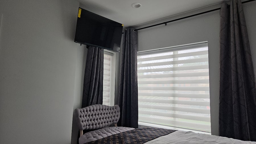 Chaser and wall mount HDTV 2d Floor