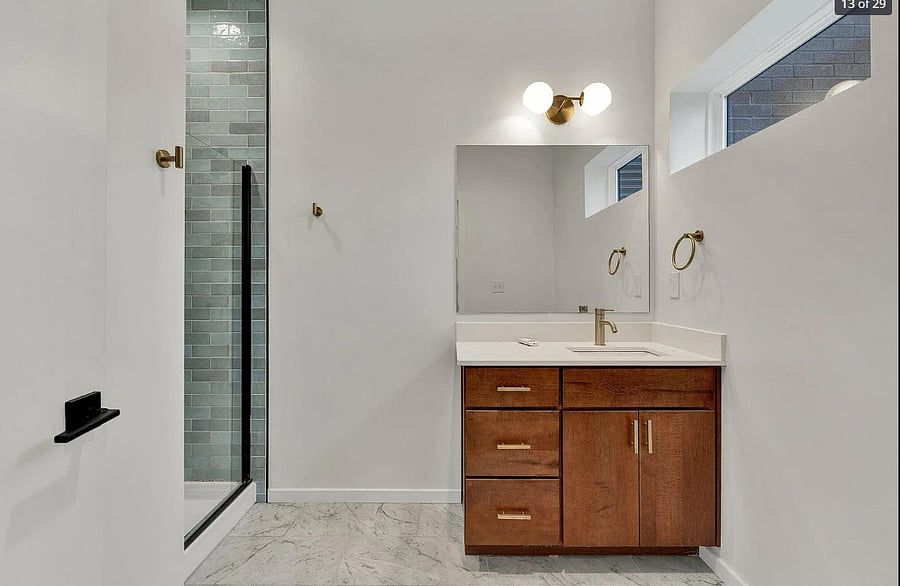 Bathroom 2d floor