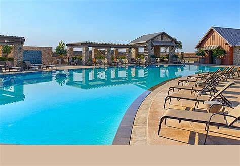 Riverstone Lodge Community Pool