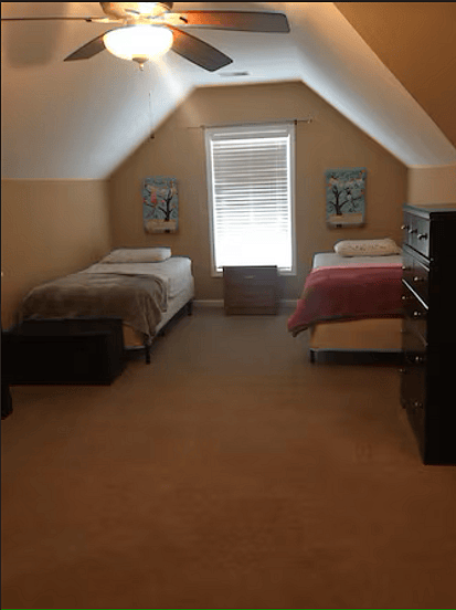 Bonus Room- 2 twin beds and Sectional