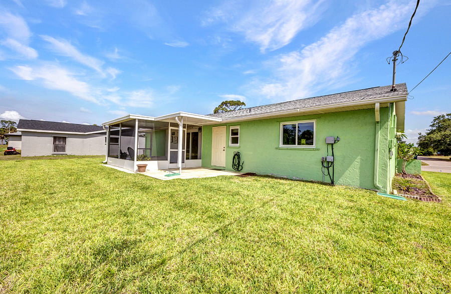 Furnished Finder property 860107_1 photo 33