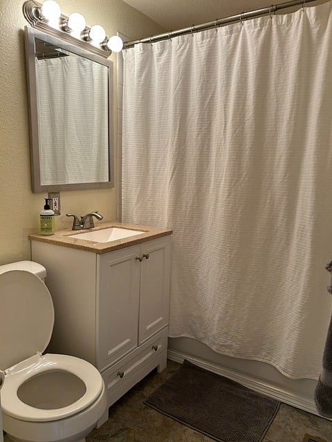 Furnished Finder property 860115_1 photo 9