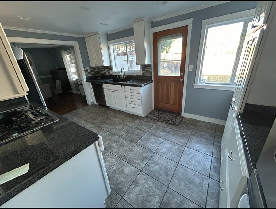 Furnished Finder property 860120_1 photo 4