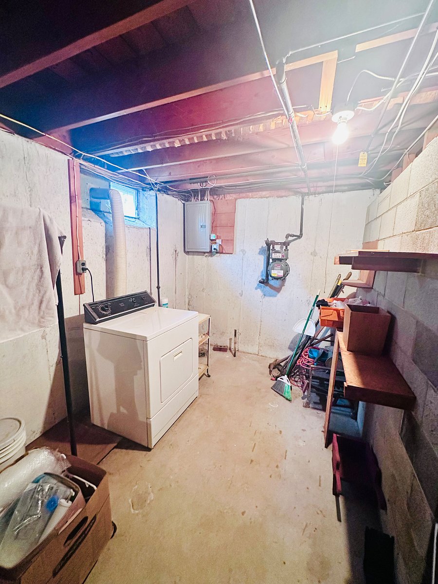 Dryer and fuse box easily accessible. 