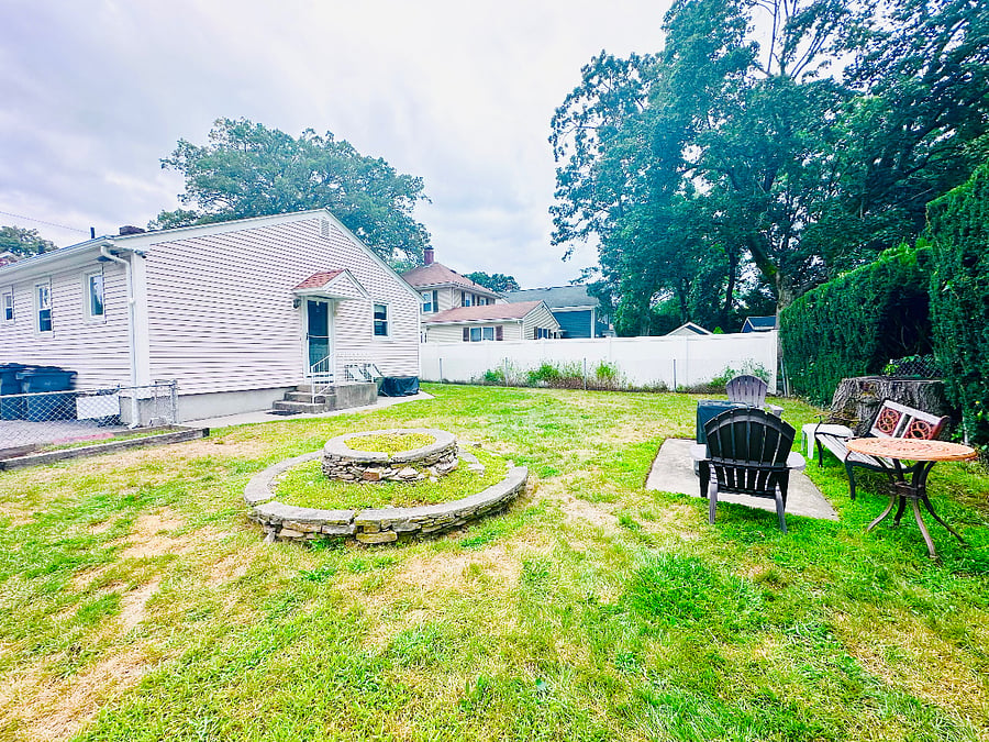Plenty of space for the kids or Fido to play and explore. 