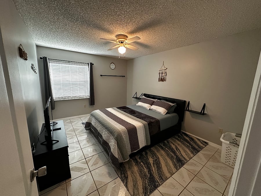 Guest bed 1