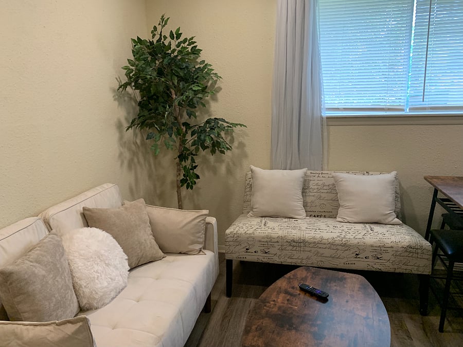 Furnished Finder property 860176_1 photo 2