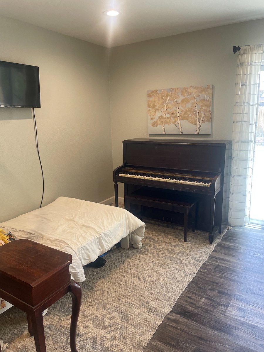 Furnished Finder property 860273_1 photo 12