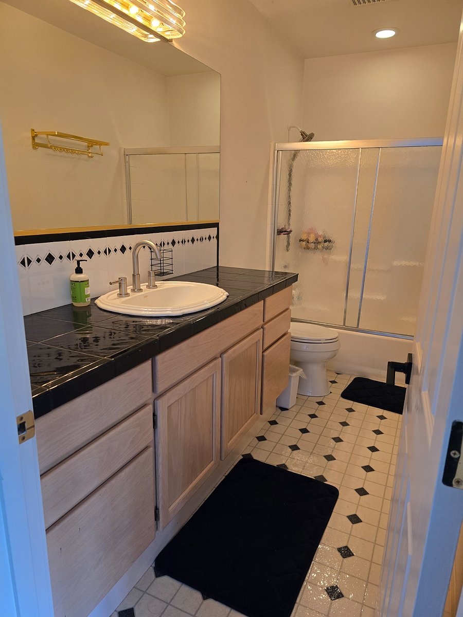 Furnished Finder property 860279_2 photo 3