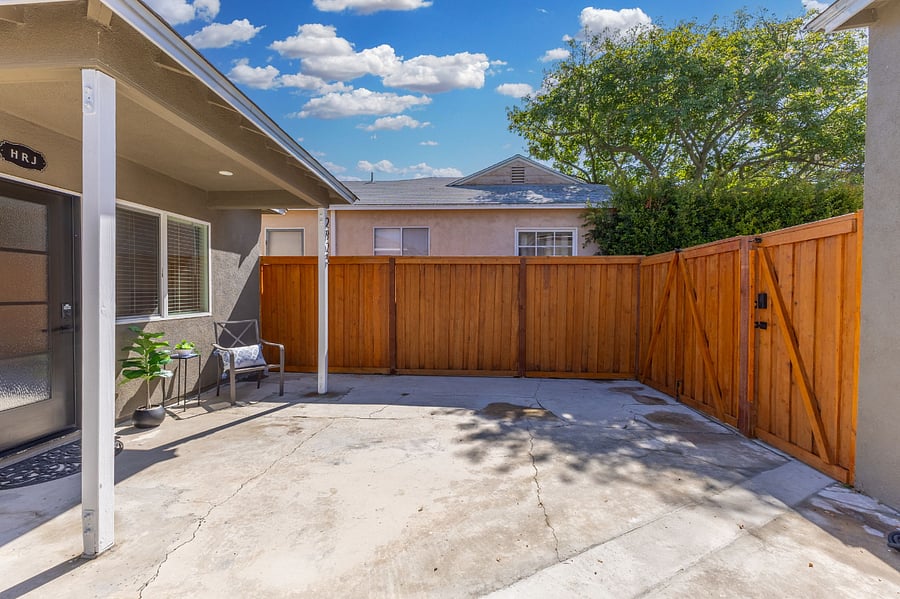 Furnished Finder property 860283_1 photo 22