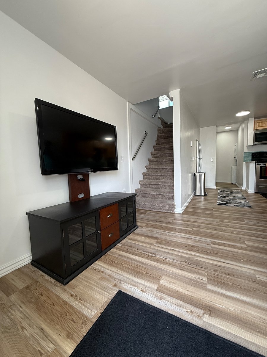 Furnished Finder property 860285_1 photo 3