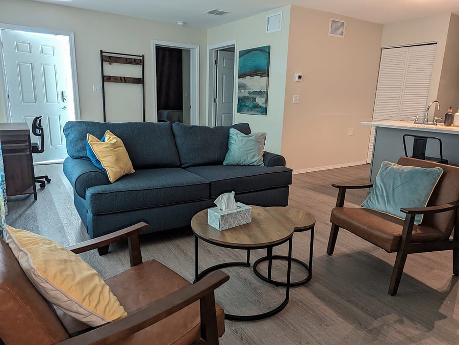 Furnished Finder property 860317_1 photo 4