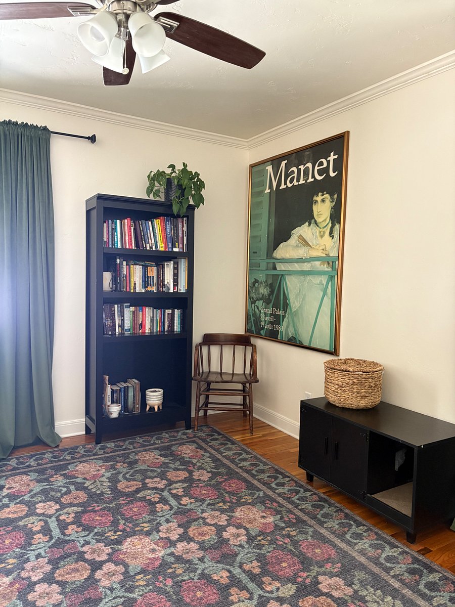 ** can be furnished as bedroom with queen bed upon request