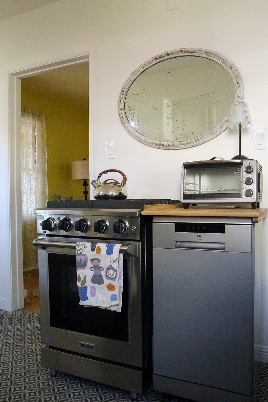 Furnished Finder property 860320_1 photo 15