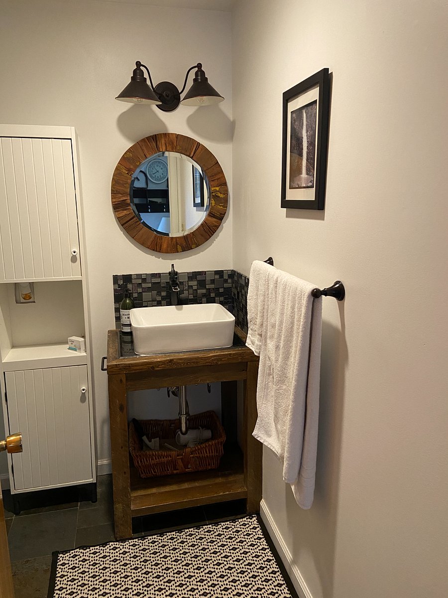 Furnished Finder property 860360_1 photo 9