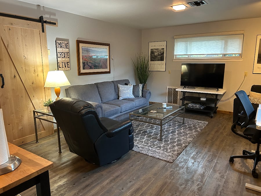 Furnished Finder property 860360_1 photo 3