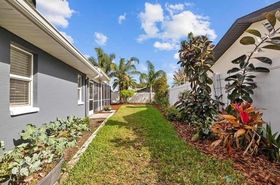 Furnished Finder property 860378_1 photo 18