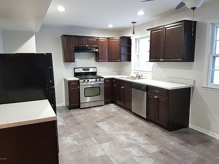Furnished Finder property 860423_1 photo 3