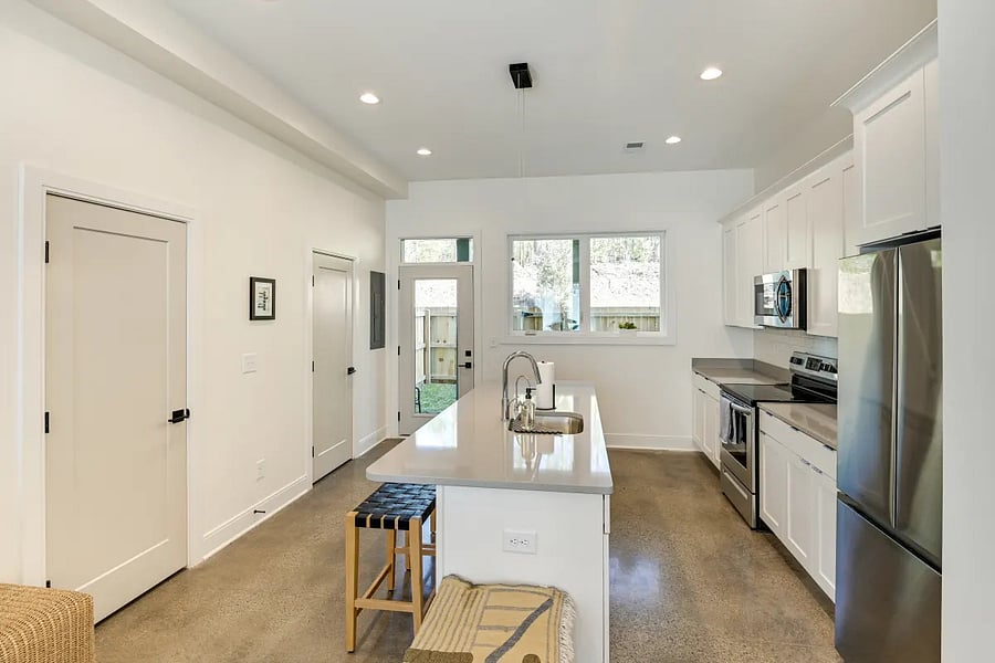 Furnished Finder property 860431_1 photo 3