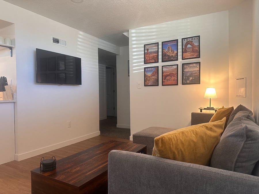 Furnished Finder property 860449_1 photo 2