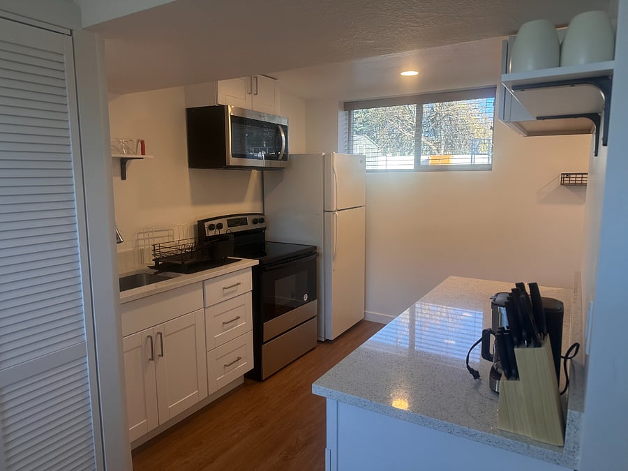 Furnished Finder property 860449_1 photo 7