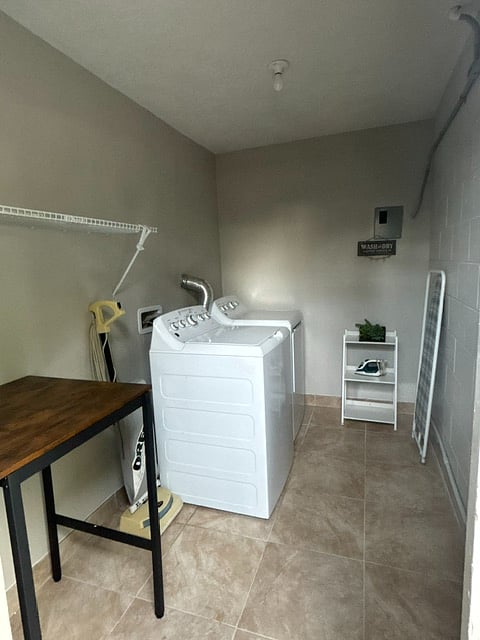 Furnished Finder property 860451_1 photo 120