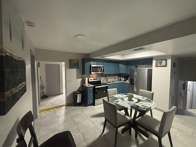 Furnished Finder property 860451_1 photo 131