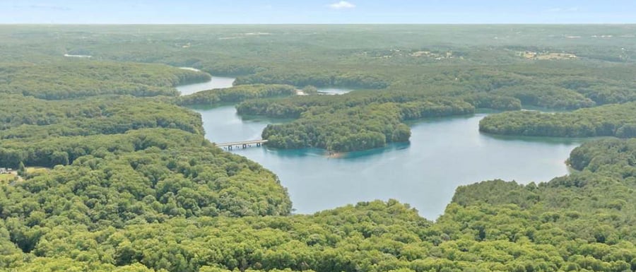 Liberty reservoir minutes away. 